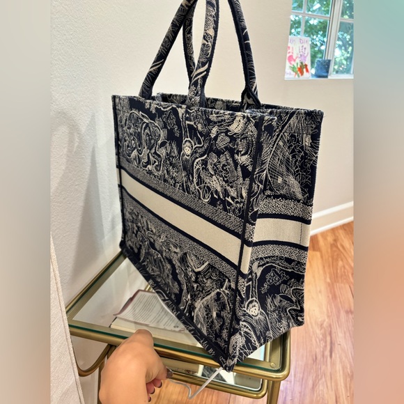 Used - like new - Christian Dior - Large Tote - Picture 3 of 6